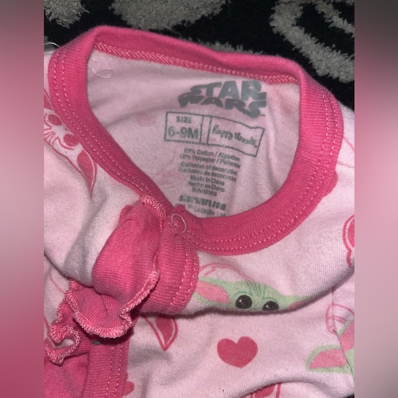Baby Yoda Pink Onesie - Picture 4 of 5